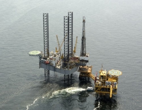 Site de production pétrolière © DR