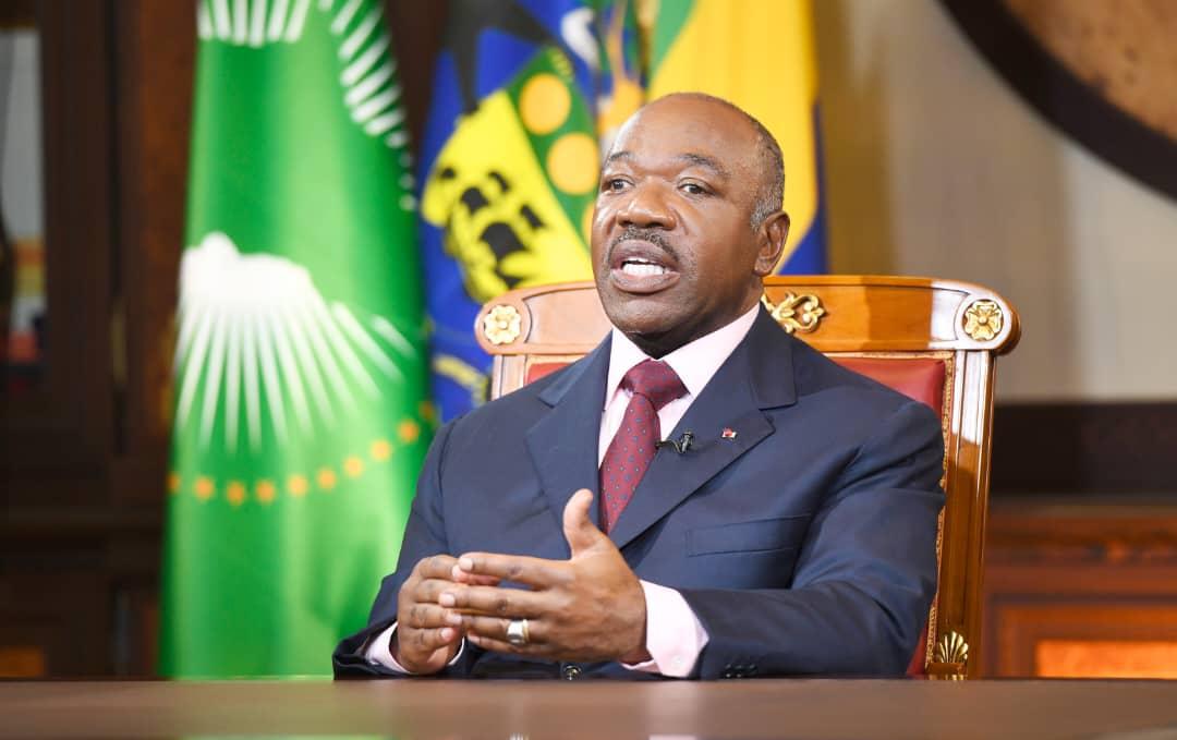 Gabon : courant cadeau, eau cadeau, loyer cadeau, nourriture cadeau, tests cadeaux (Ali Bongo)