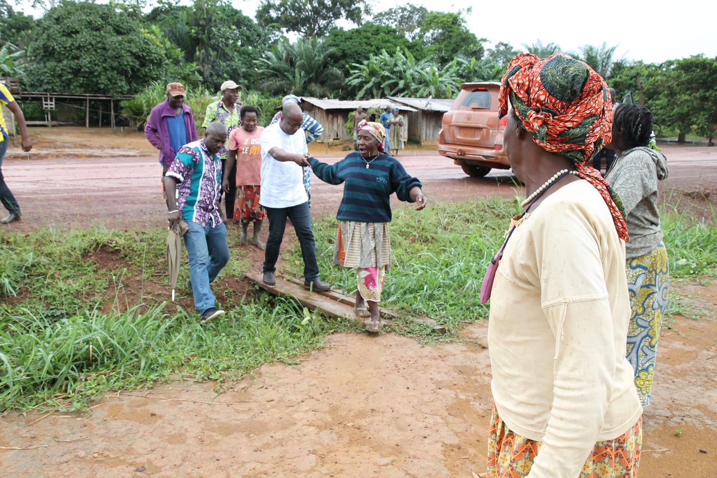 Ogooué Ivindo Bilie By Nze se jette sur un terrain difficile