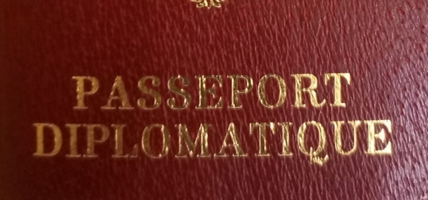 Passeport diplomatique