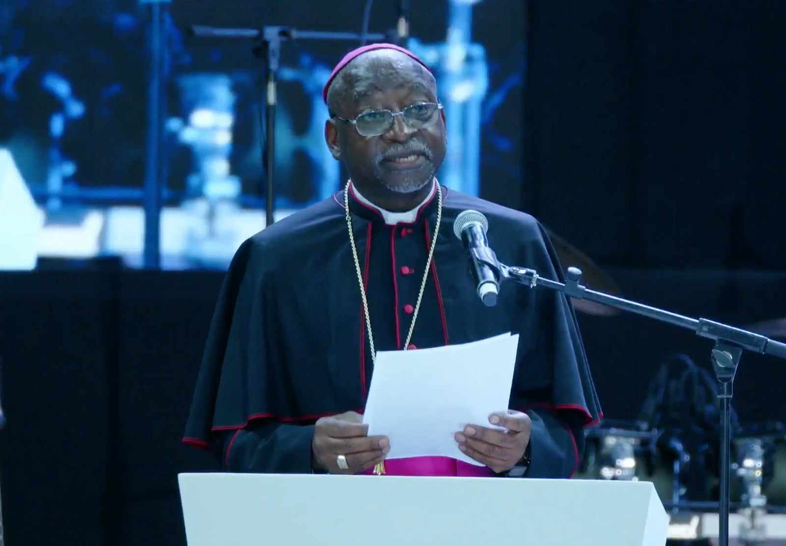 “At the end of this dialogue, our country Gabon must equip itself with solid, impersonal and lasting texts” (Mgr Jean Patrick Iba-Ibaba) –