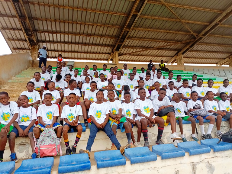 An independence holiday camp to foster talent in Port-Gentil and combat idleness among young people –