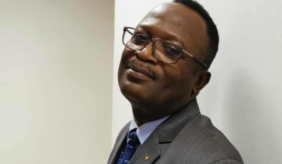 L'écrivain et poète, Eric Joël Bekalé / Gabonactu.com