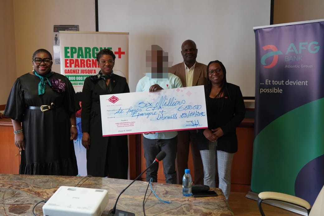 Gabon : Un client d'AFG Bank Gabon remporte 6 millions de FCFA grâce à l'offre Épargne+ -