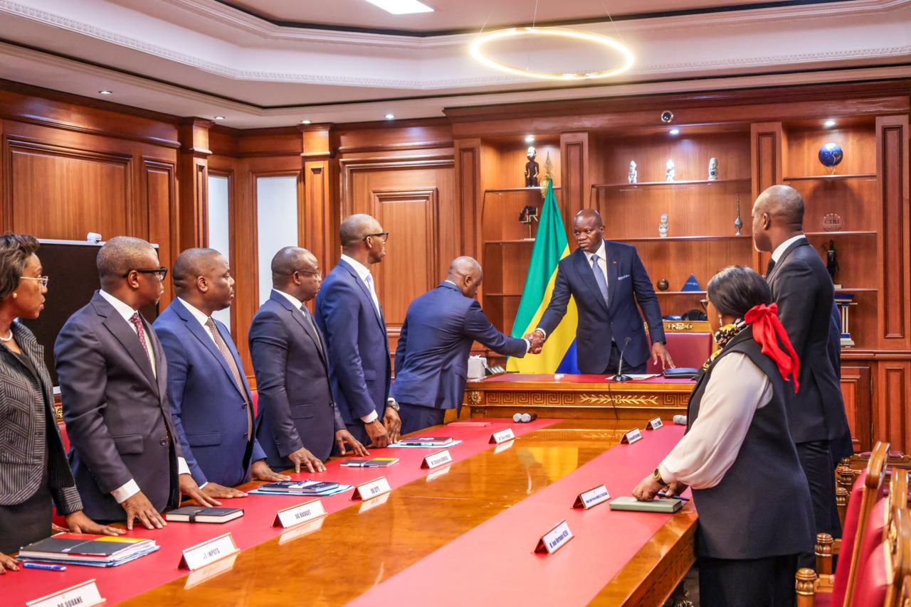 Gabon : Tous les patrons des régies financières chez Oligui Nguema pour un conseil de cabinet exceptionnel -