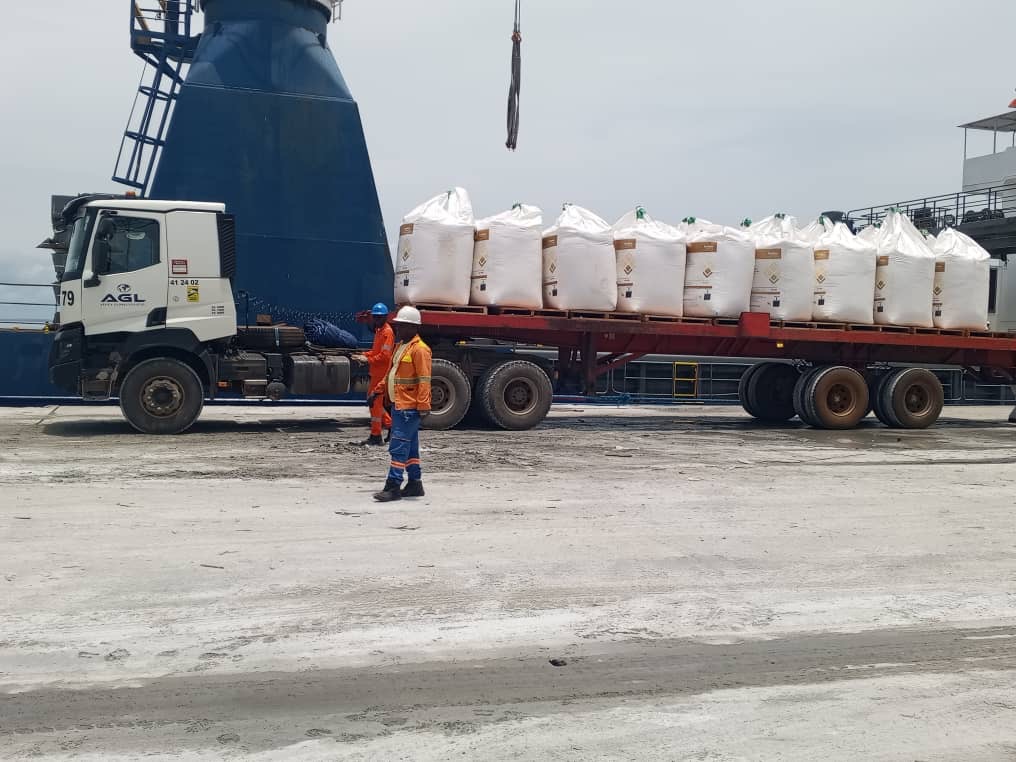AGL Gabon : première importation de nitrate d’ammonium pour le secteur minier -